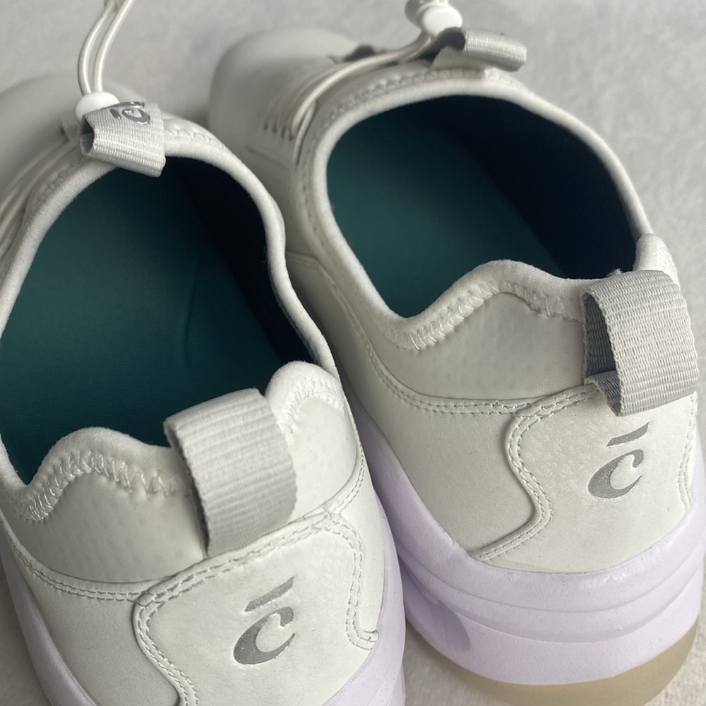 Clove The Classic Core Clarino Vegan Leather No Tie Sneakers | Brilliant White - Picture 10 of 16